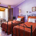 Casa Titti Bed & Breakfast Càbras