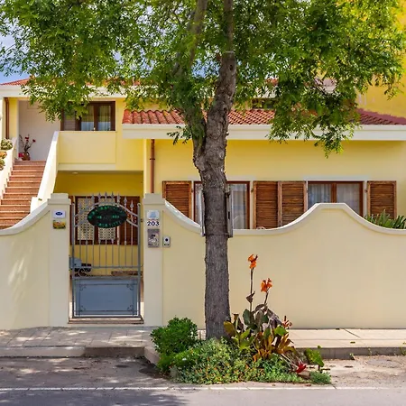 Casa Titti B&B 까브라스